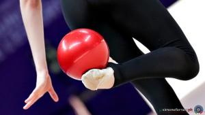 aa q demierre norah sui ph simone ferraro sfa05266 copia